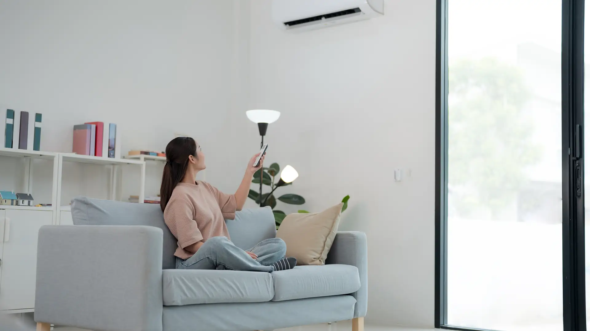 Séjour lumineux et climatisé à Nice